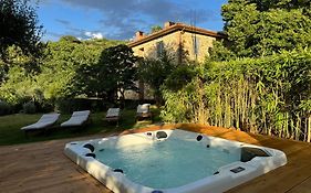 A Casa La L'Aiola, Villa With Jacuzzi And Ac